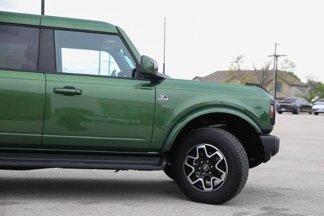 Certified 2025 Ford Bronco Outer Banks AWD/4WD image 6