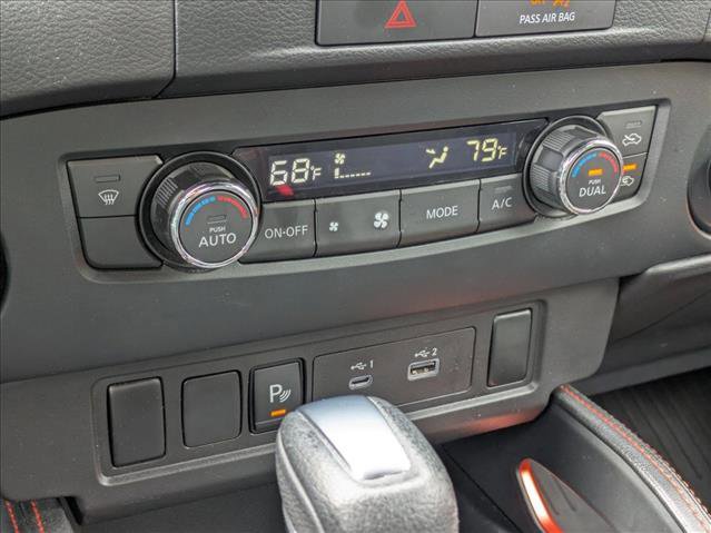 Used 2022 Nissan Frontier PRO-4X w/ Technology Package image 13