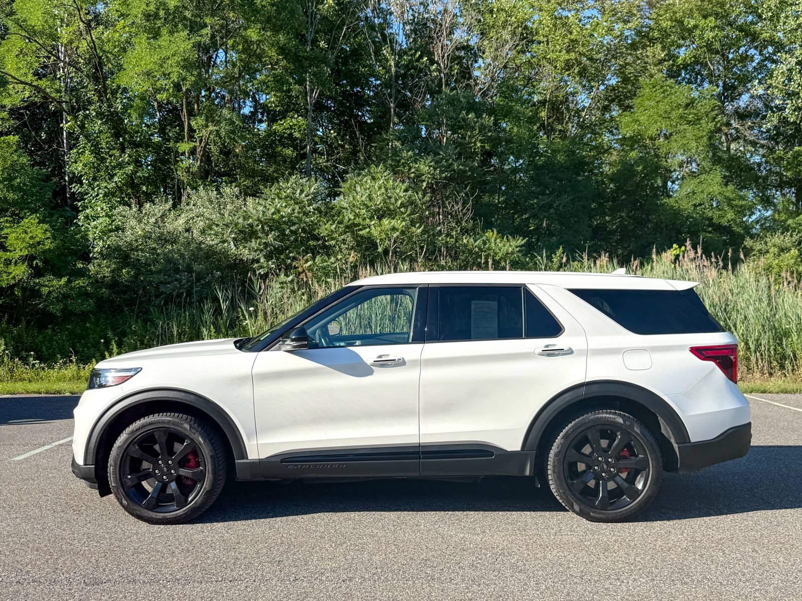 Certified 2022 Ford Explorer ST w/ Equipment Group 401A AWD/4WD image 8