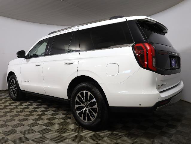 Certified 2025 Ford Expedition Platinum AWD/4WD image 7