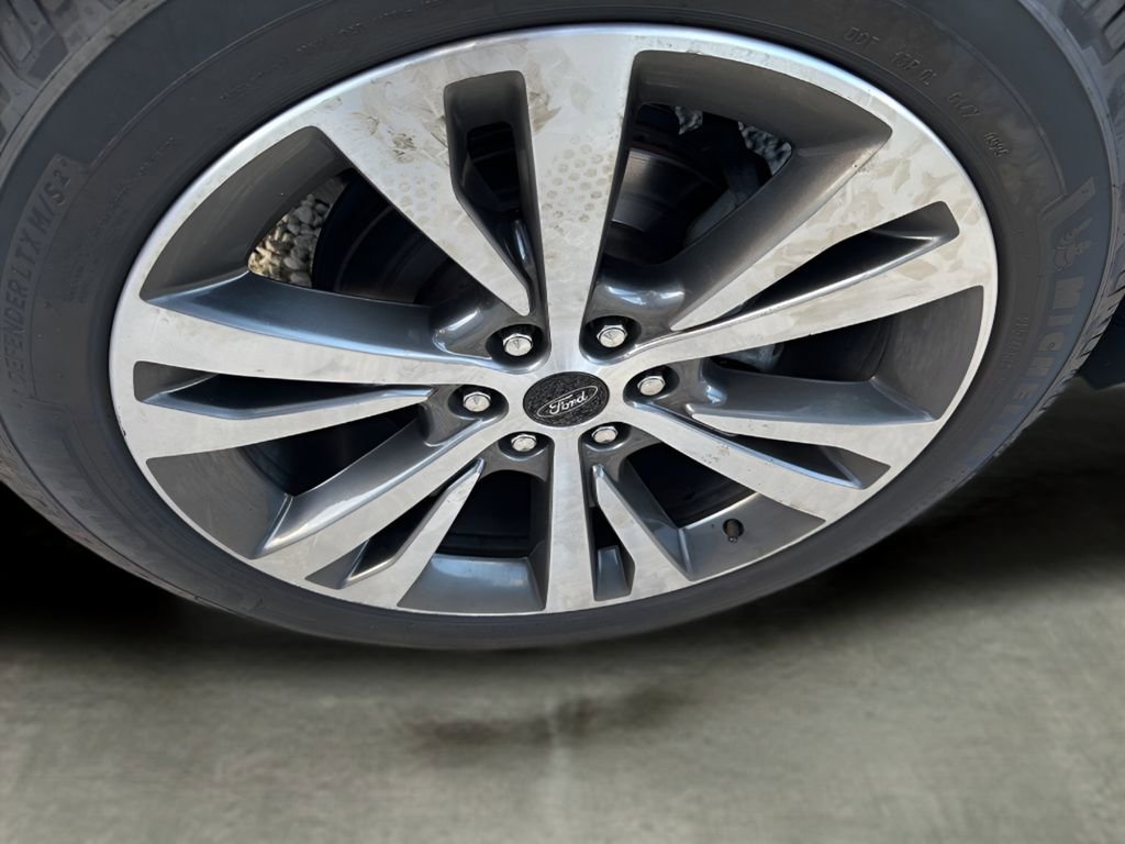 Certified 2021 Ford Expedition Max Platinum image 26