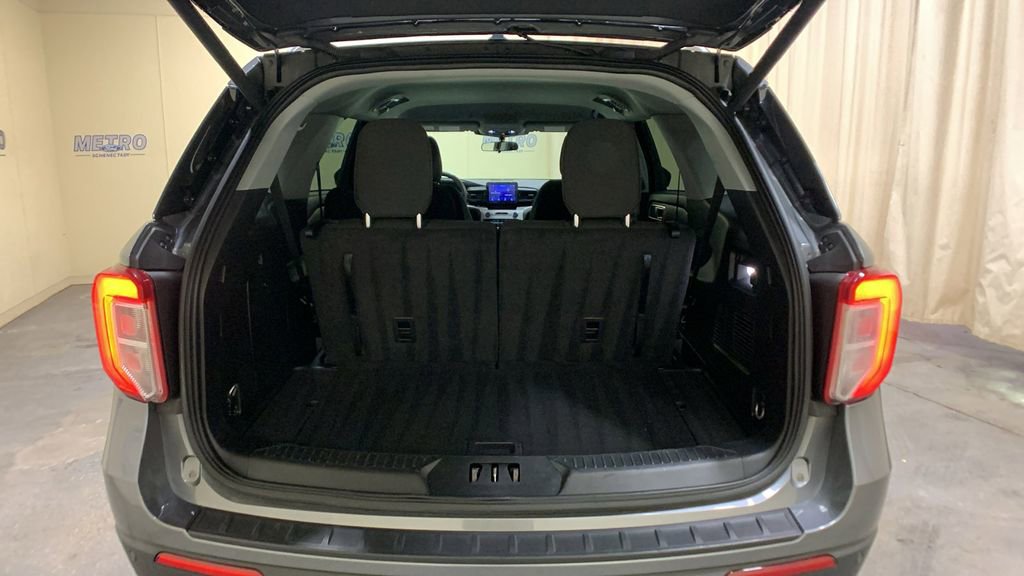 Certified 2023 Ford Explorer XLT w/ Class IV Trailer Tow Package image 24