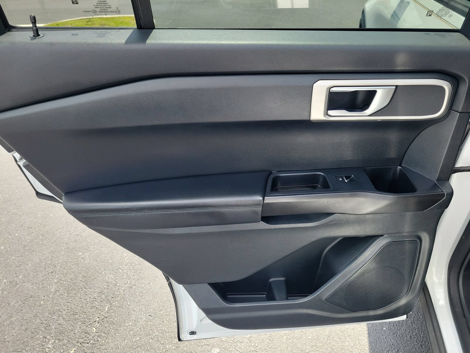Certified 2020 Ford Explorer 2WD image 8