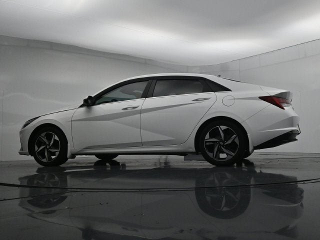 Used 2023 Hyundai Elantra Limited w/ Cargo Package FWD image 46
