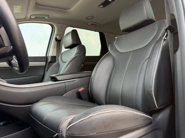 Used 2024 Hyundai Palisade SEL w/ Premium Package FWD image 13