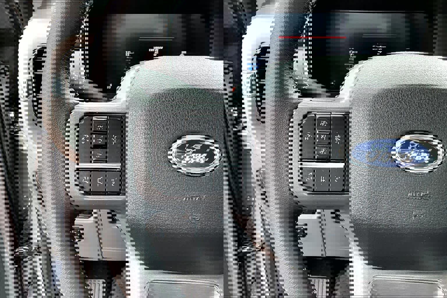 Certified 2022 Ford F150 Lightning XLT w/ Max Trailer Tow Package image 25