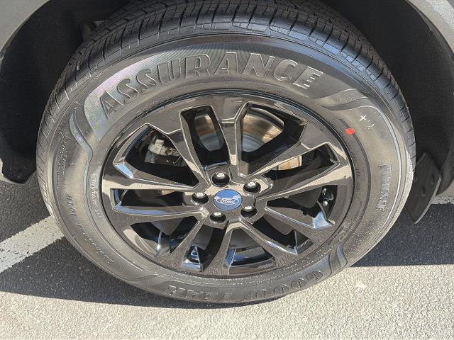 Certified 2022 Ford Escape SE w/ Convenience Package image 16