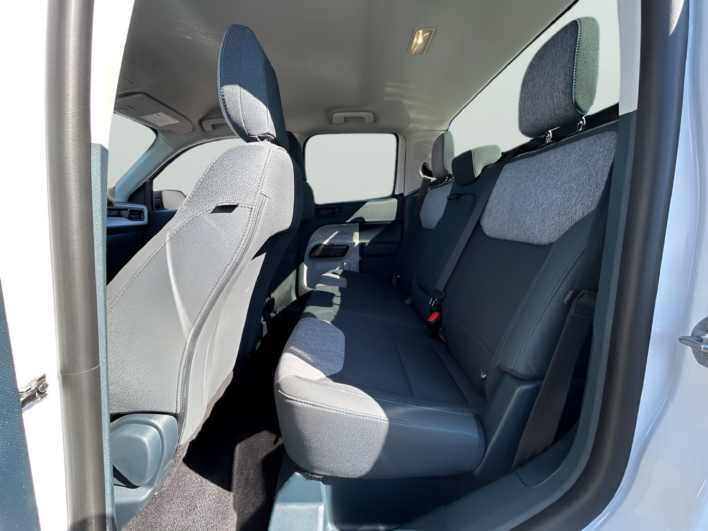 Certified 2025 Ford Maverick XLT FWD image 23