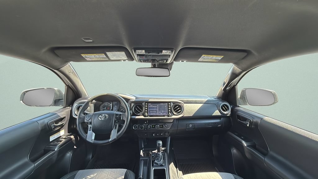 Used 2020 Toyota Tacoma TRD Off-Road AWD/4WD image 2