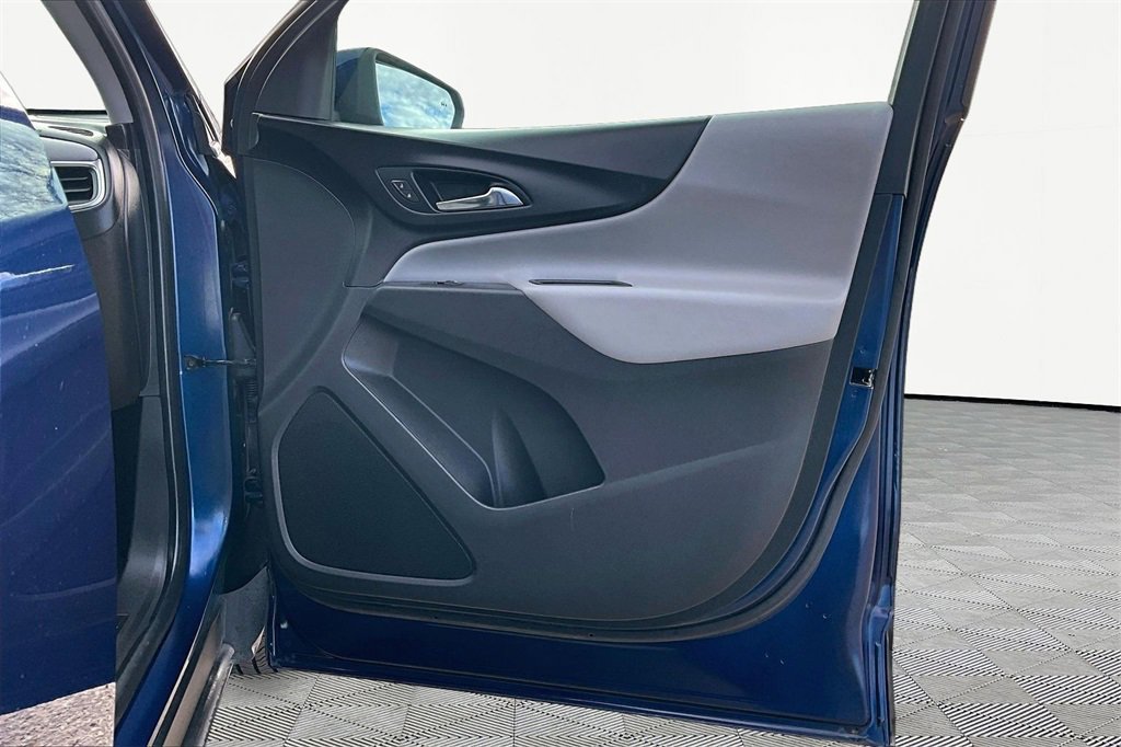 Used 2022 Chevrolet Equinox LT image 24