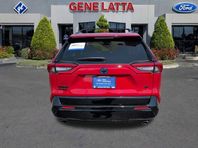 Used 2022 Toyota RAV4 SE w/ Weather & Moonroof Package AWD/4WD image 4