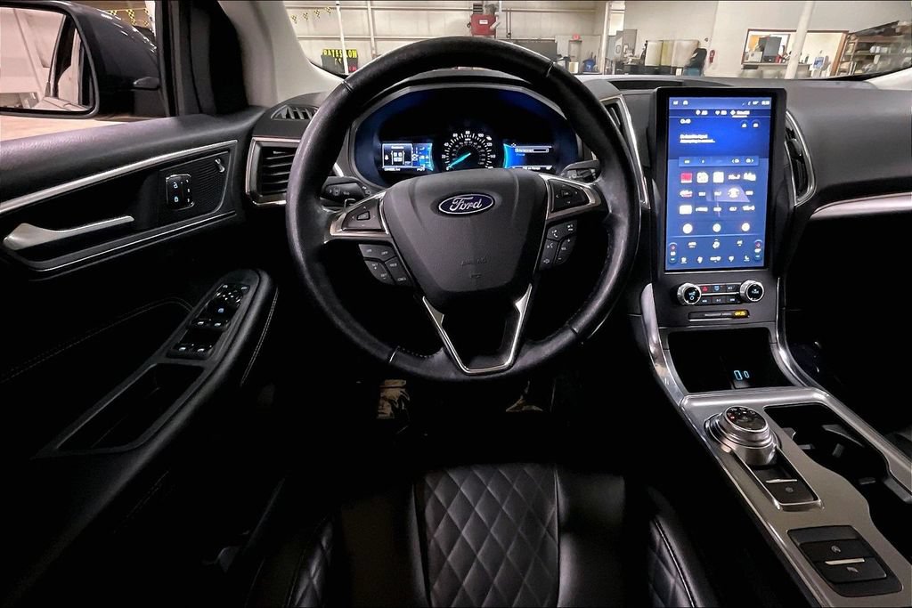 Certified 2023 Ford Edge Titanium w/ Class II Trailer Tow Package AWD/4WD image 5