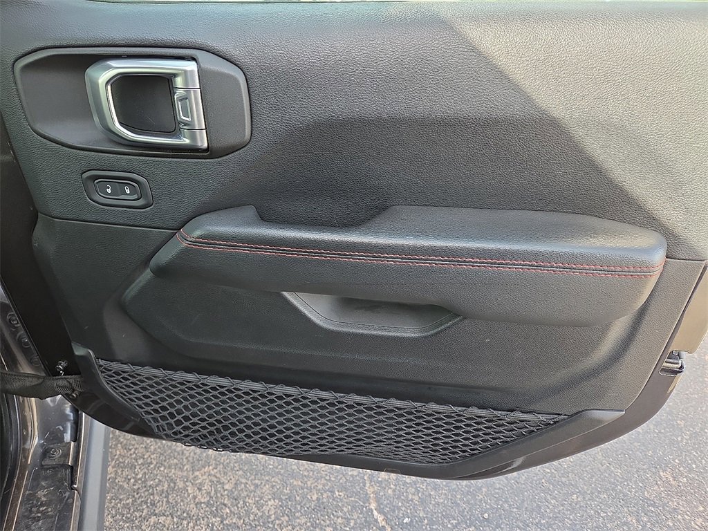 Used 2018 Jeep Wrangler Unlimited Rubicon image 15