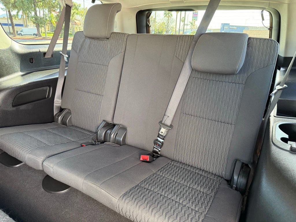 Used 2020 Chevrolet Suburban LS image 9