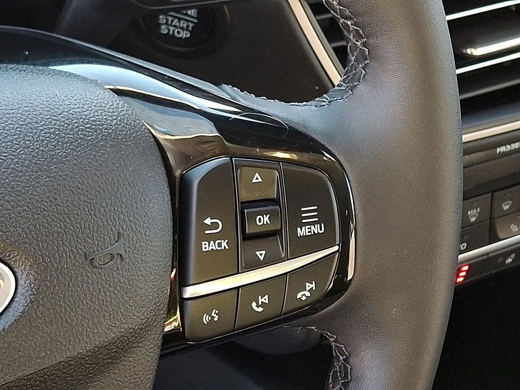 Certified 2022 Ford Escape SE w/ Cold Weather Package image 21