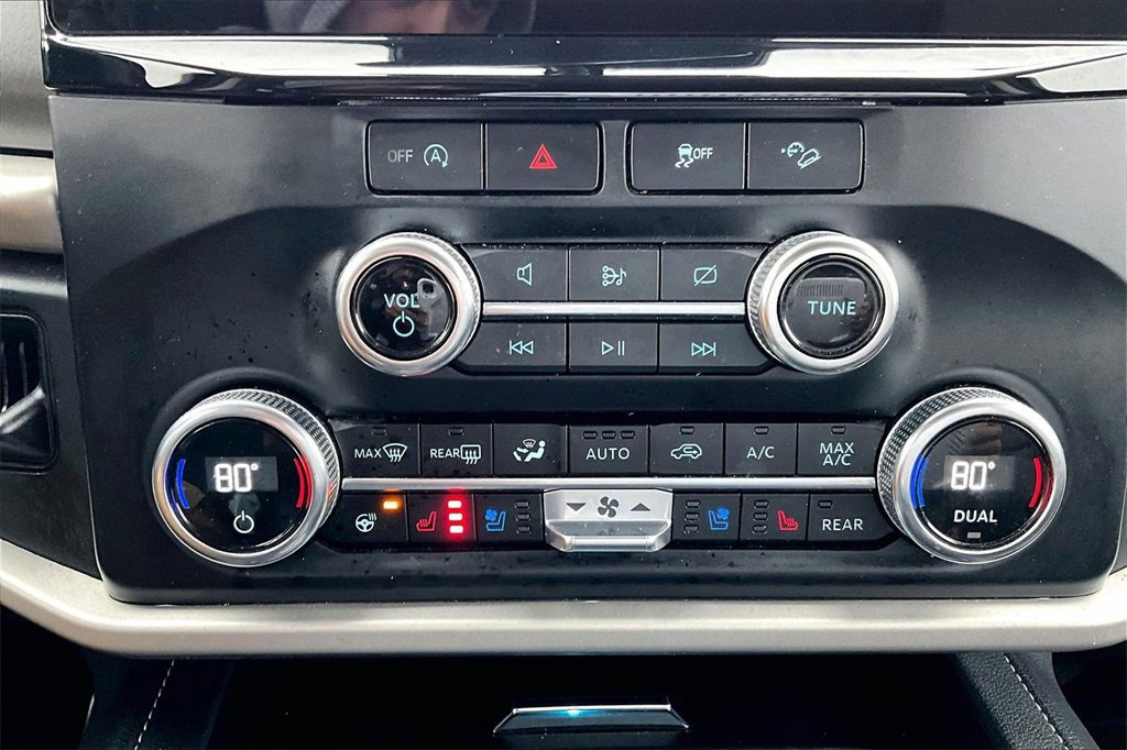 Certified 2023 Ford Expedition XLT image 32