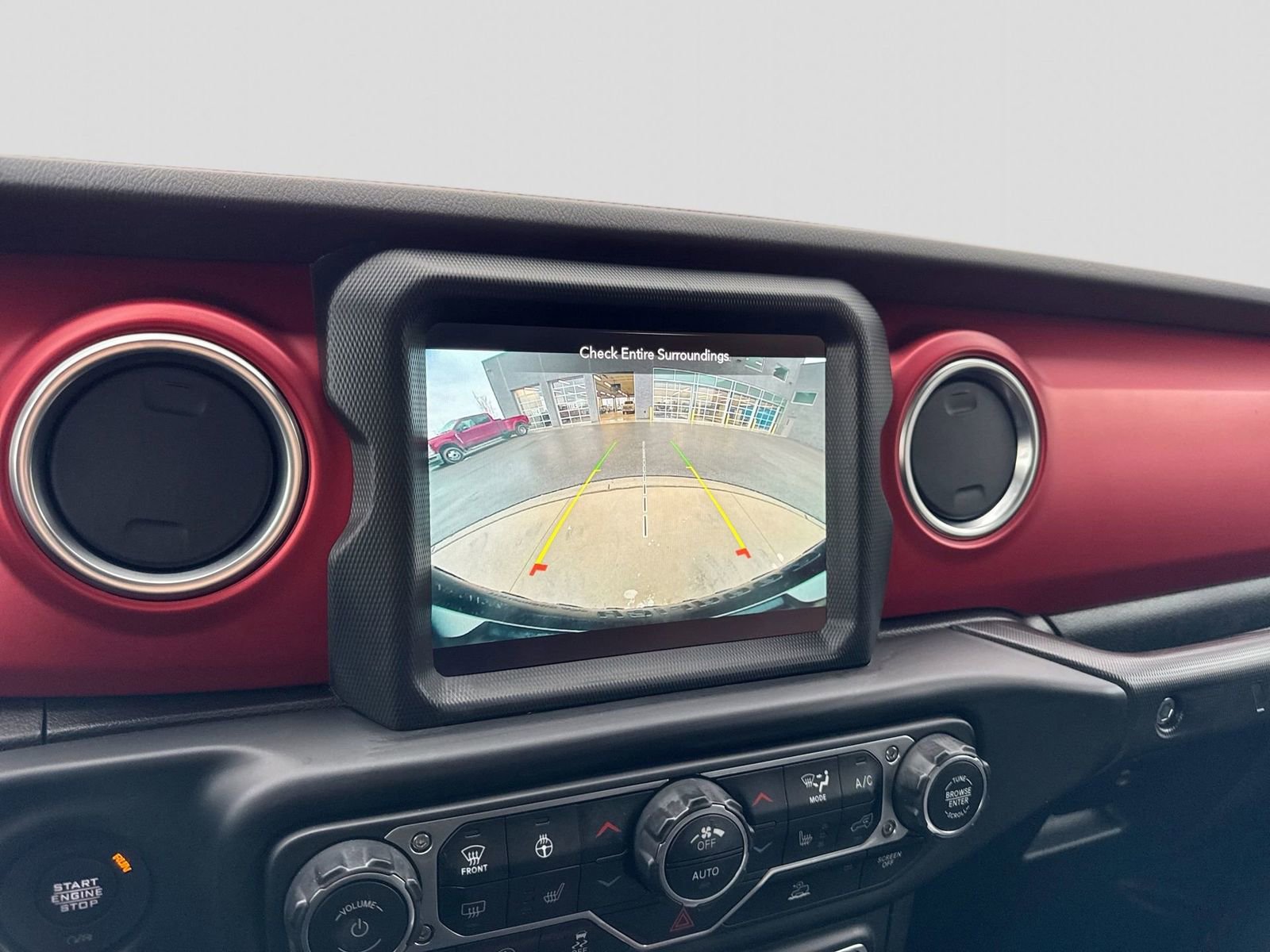 Used 2021 Jeep Wrangler Unlimited Rubicon w/ Uconnect 4C Nav & Sound Group image 32