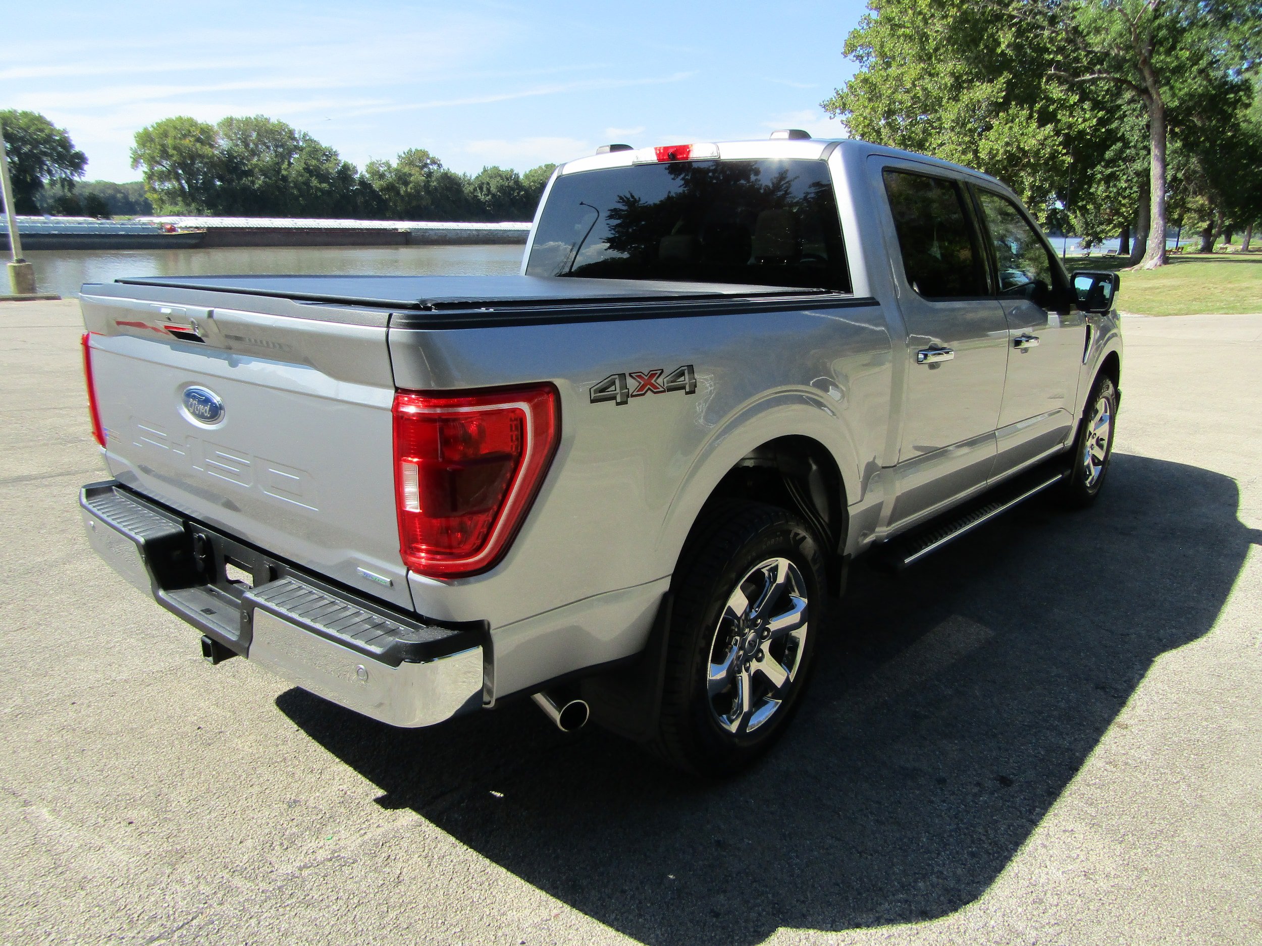 Certified 2022 Ford F150 XLT w/ Equipment Group 302A High AWD/4WD image 4