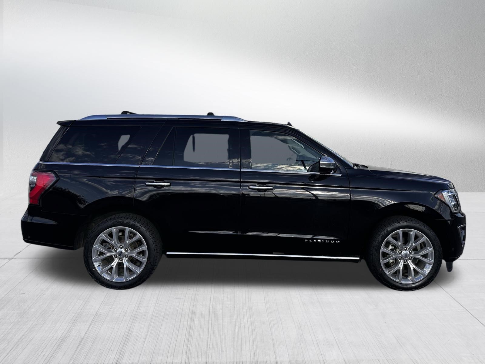 Certified 2019 Ford Expedition Platinum AWD/4WD image 8