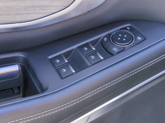 Certified 2025 Ford Expedition Platinum w/ Driver's Package AWD/4WD image 13