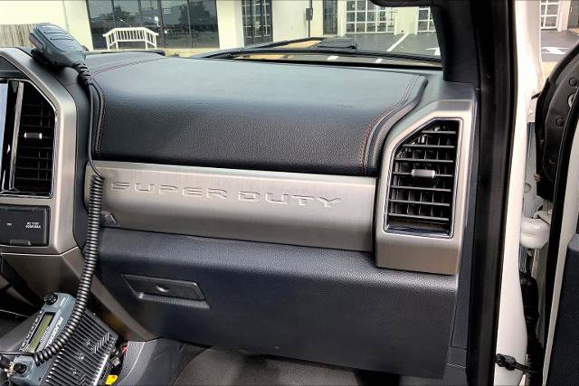 Certified 2022 Ford F450 Platinum w/ FX4 Off-Road Package image 19