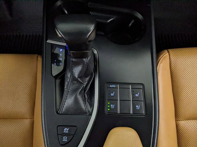 Used 2024 Lexus UX 250h AWD w/ Premium Package image 9