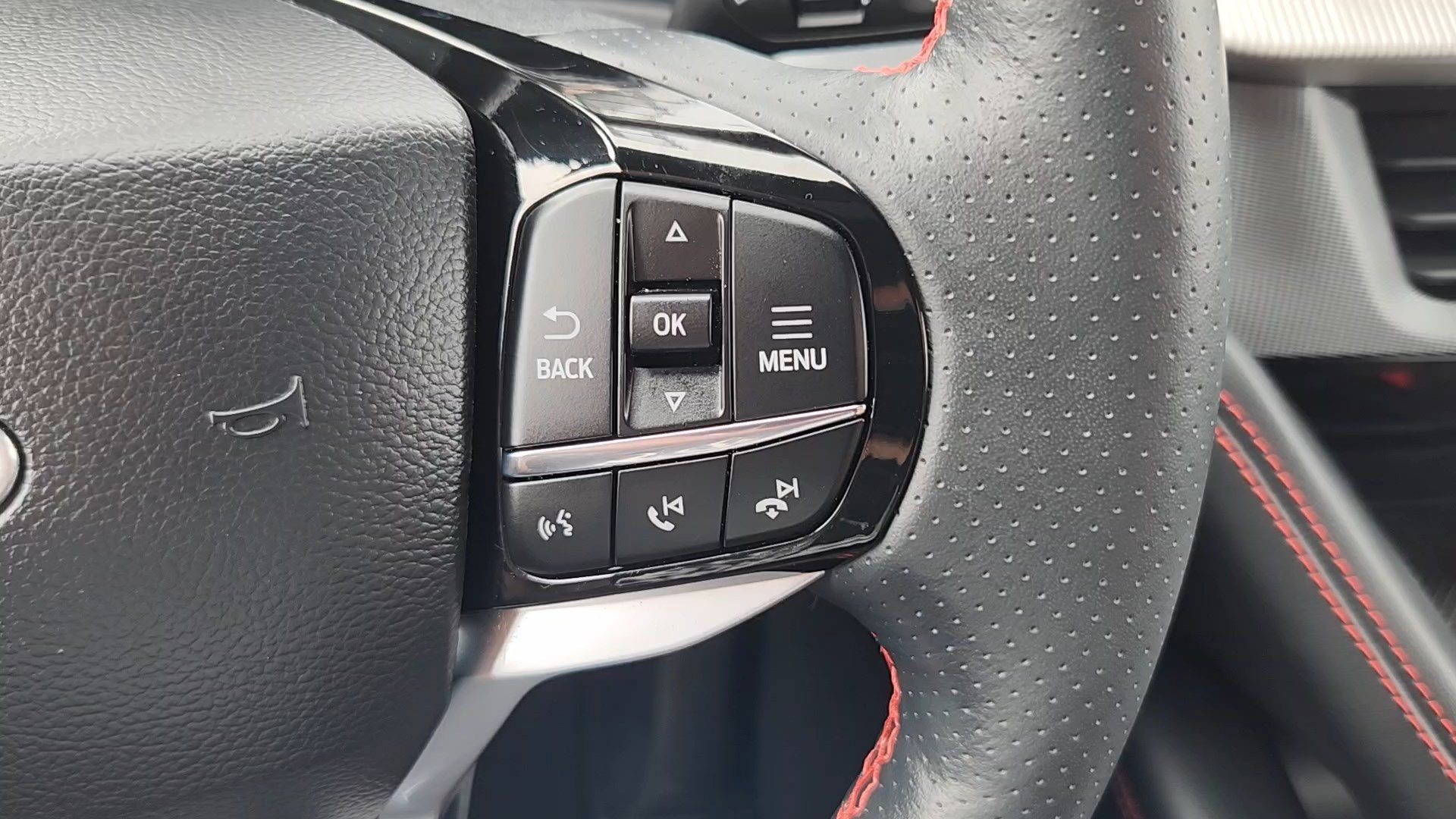 Certified 2026 Ford Explorer ST-Line AWD/4WD image 13