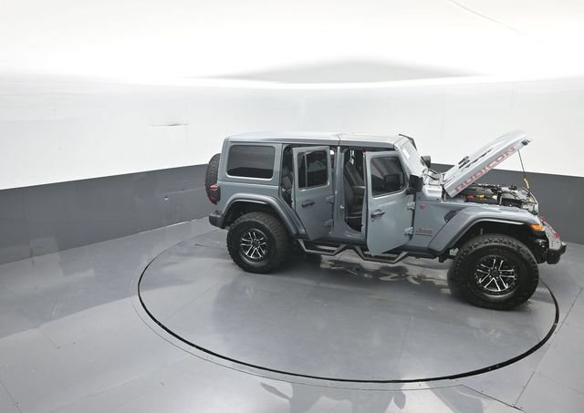 Used 2025 Jeep Wrangler Unlimited Rubicon AWD/4WD image 41
