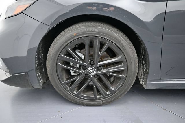 Used 2025 Toyota Camry SE w/ Multimedia Upgrade Package FWD image 9
