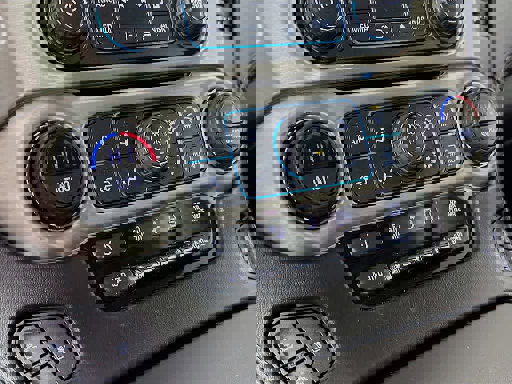 Used 2019 GMC Yukon Denali w/ Open Road Package image 21