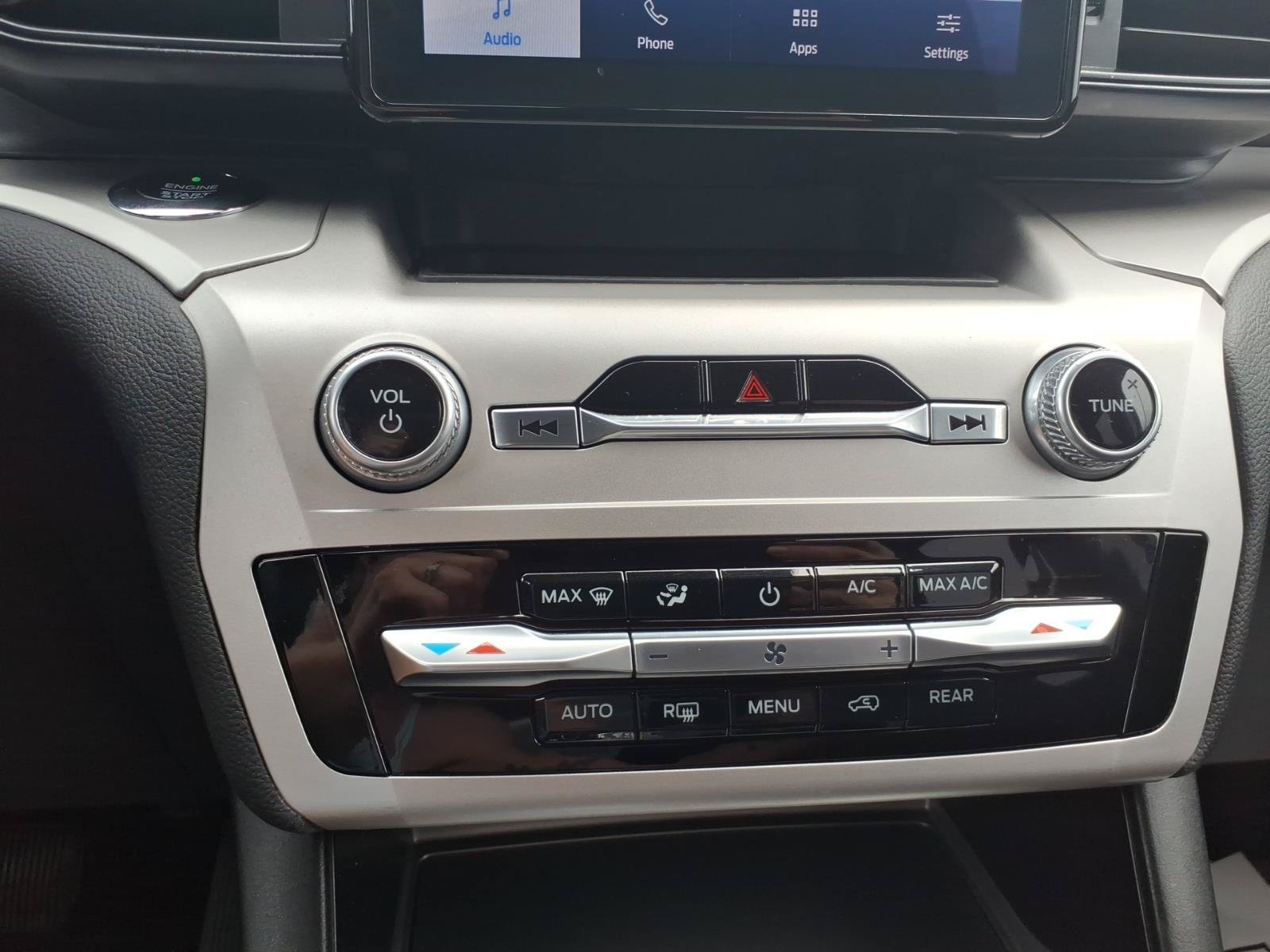 Certified 2020 Ford Explorer XLT RWD image 21