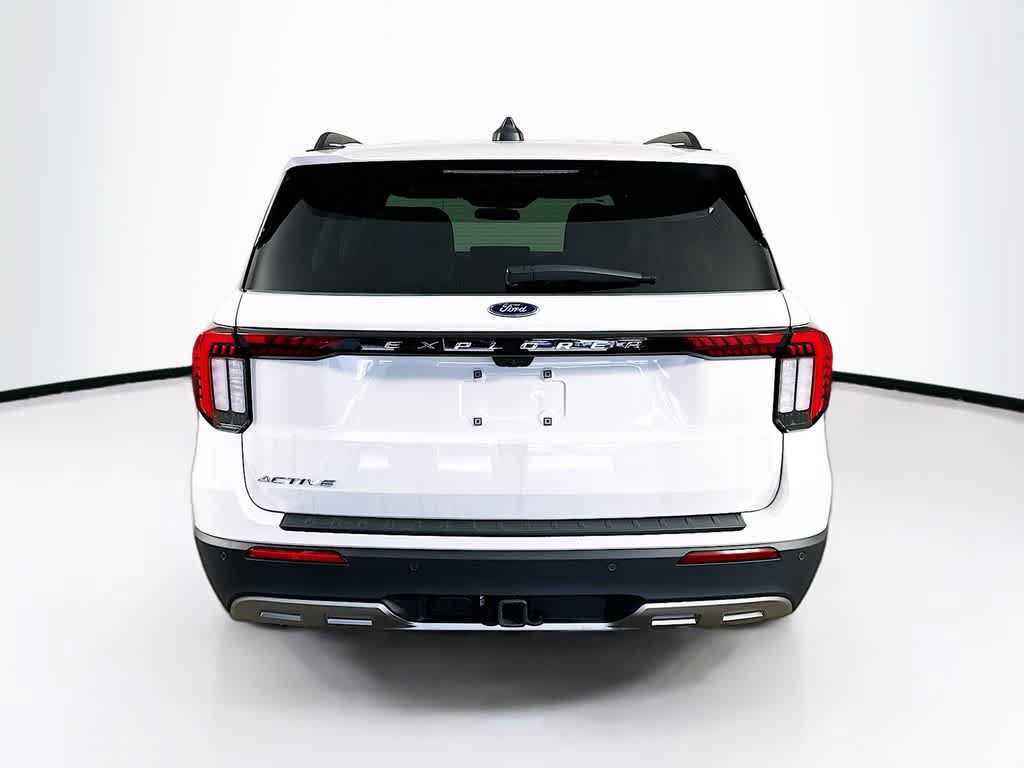 Certified 2025 Ford Explorer Active w/ Active Comfort Package RWD image 5