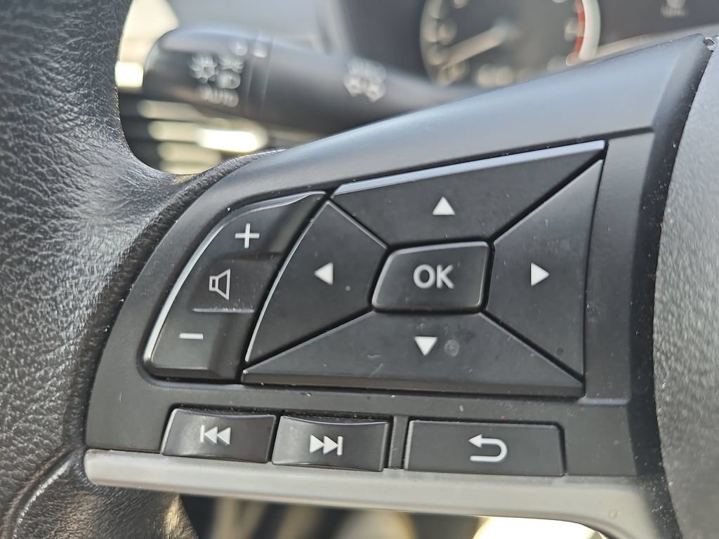 Used 2024 Nissan Altima 2.5 SV FWD image 17