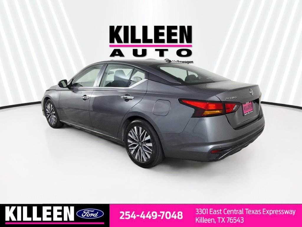 Used 2025 Nissan Altima 2.5 SV FWD image 7