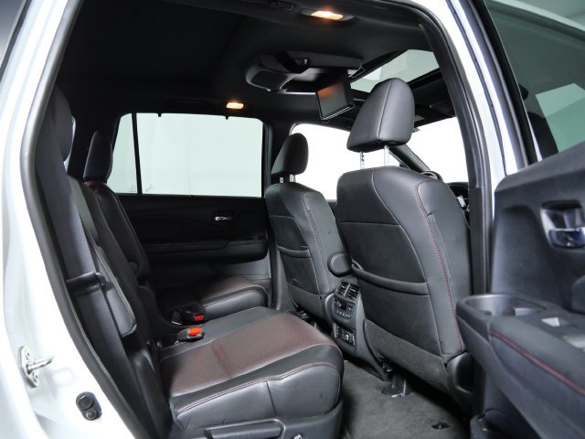 Used 2021 Honda Pilot Black Edition image 12