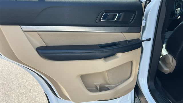Certified 2017 Ford Explorer FWD image 15