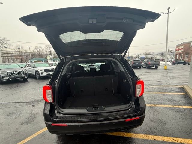 Certified 2023 Ford Explorer XLT image 11