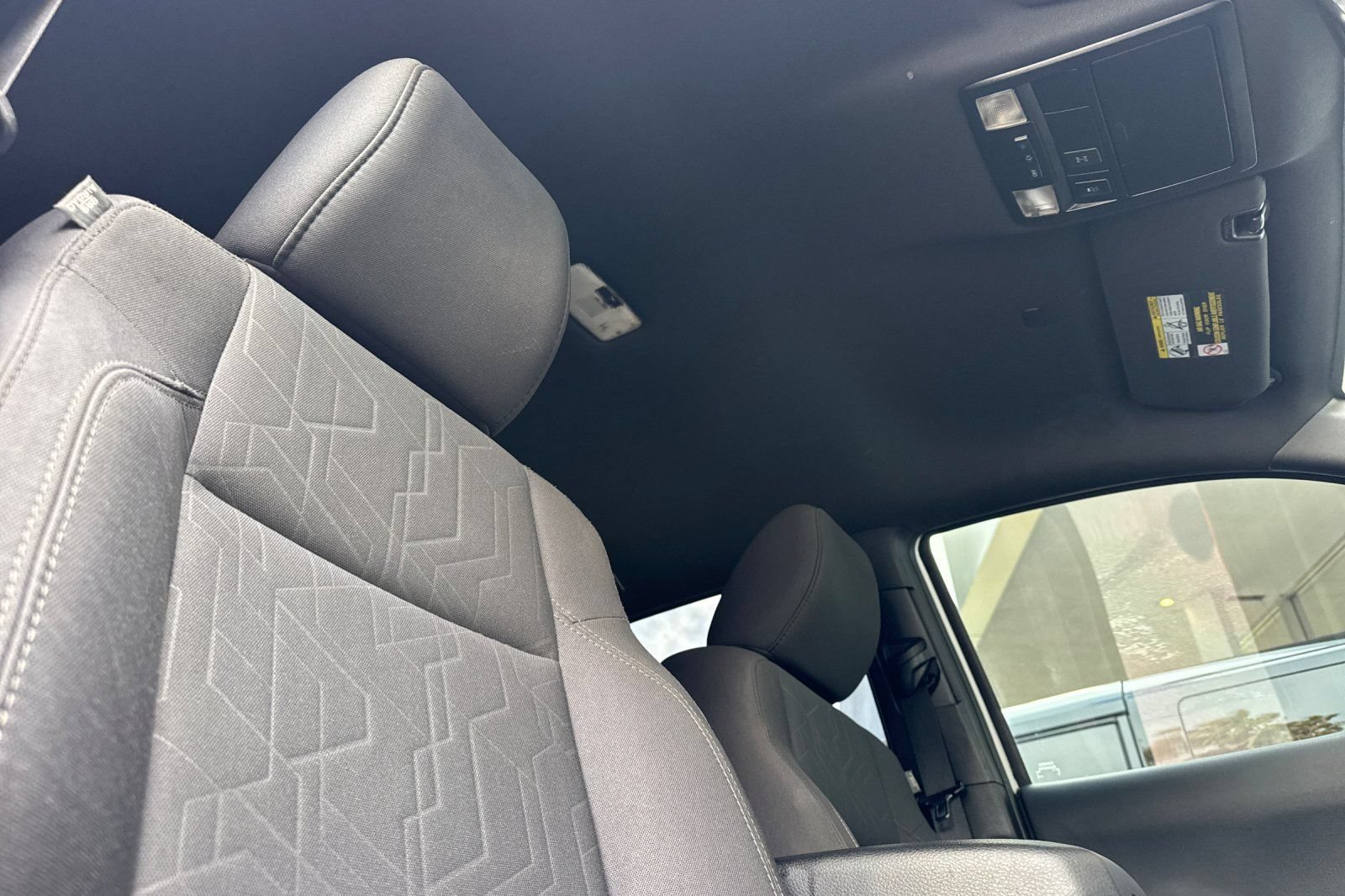 Used 2019 Toyota Tacoma TRD Off-Road w/ Technology Package RWD image 17