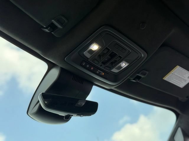 Used 2024 GMC Sierra 2500 AT4X AWD/4WD image 32
