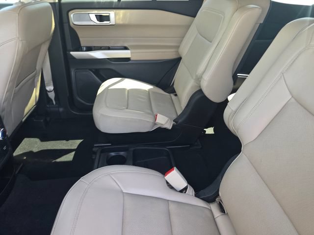 Certified 2021 Ford Explorer Limited w/ Hybrid Equipment Group 310A RWD image 9