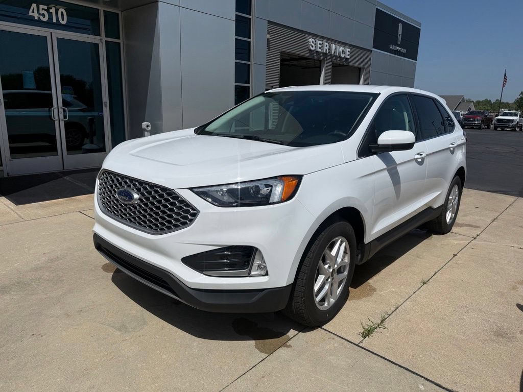 Certified 2024 Ford Edge SEL w/ Convenience Package AWD/4WD image 5