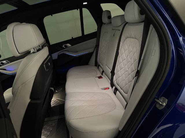 Used 2024 BMW X5 M60i AWD/4WD image 28