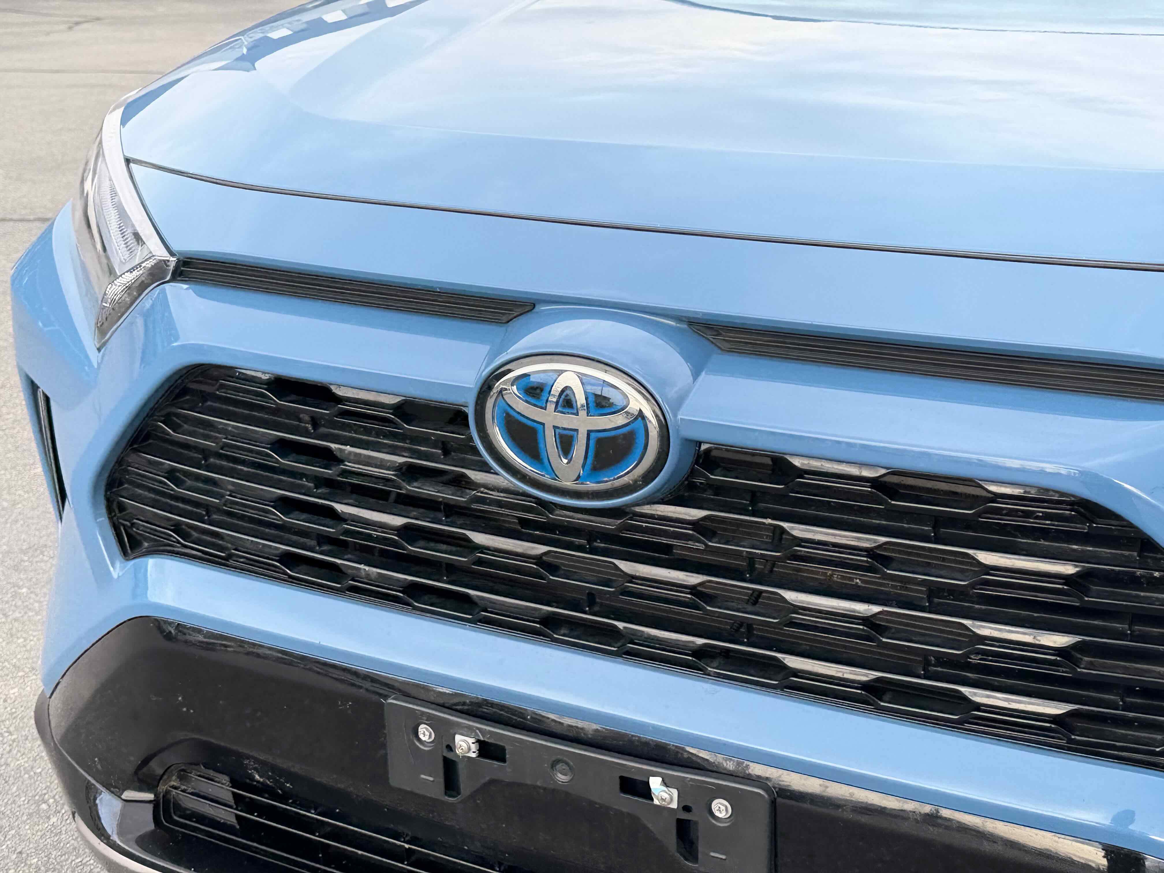 Used 2023 Toyota RAV4 XSE w/ XSE Grade Weather Package image 9