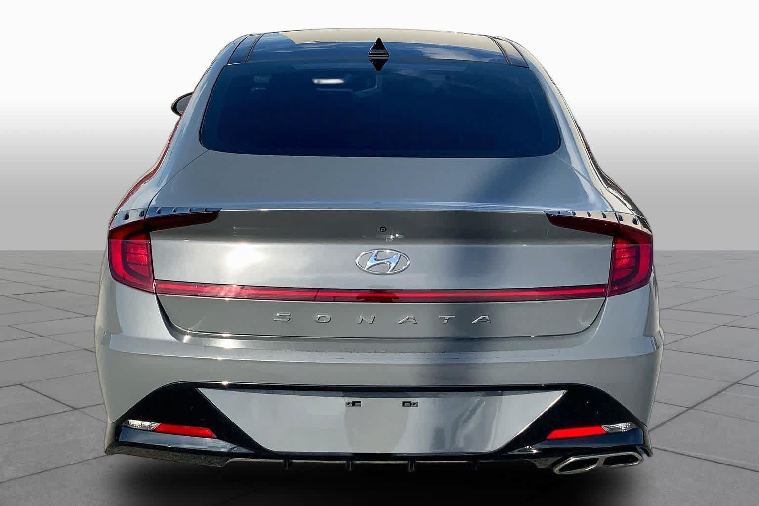 Used 2023 Hyundai Sonata SEL w/ Convenience Package FWD image 5