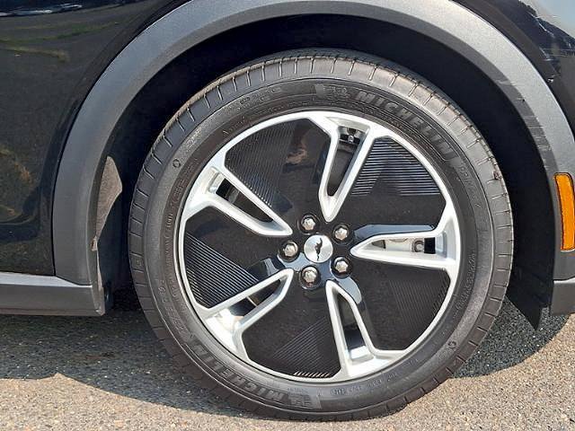 Certified 2021 Ford Mustang Mach-E Select w/ Comfort/Appearance Package RWD image 9