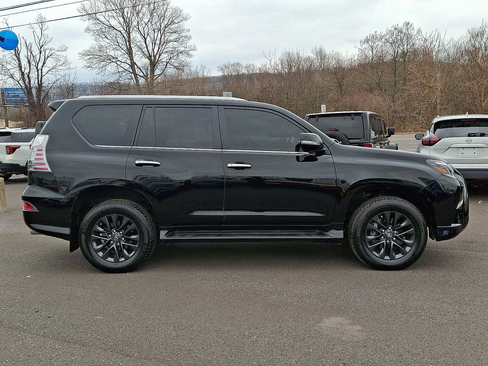 Used 2023 Lexus GX 460 Premium w/ Premium Package image 12