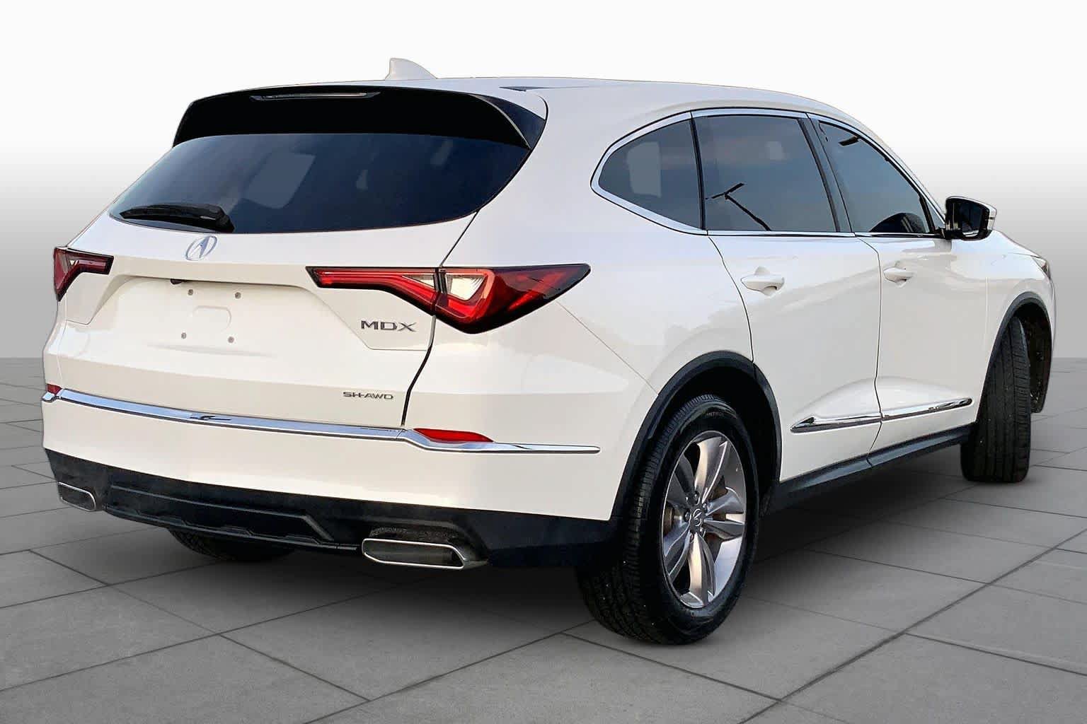 Used 2022 Acura MDX SH-AWD image 12