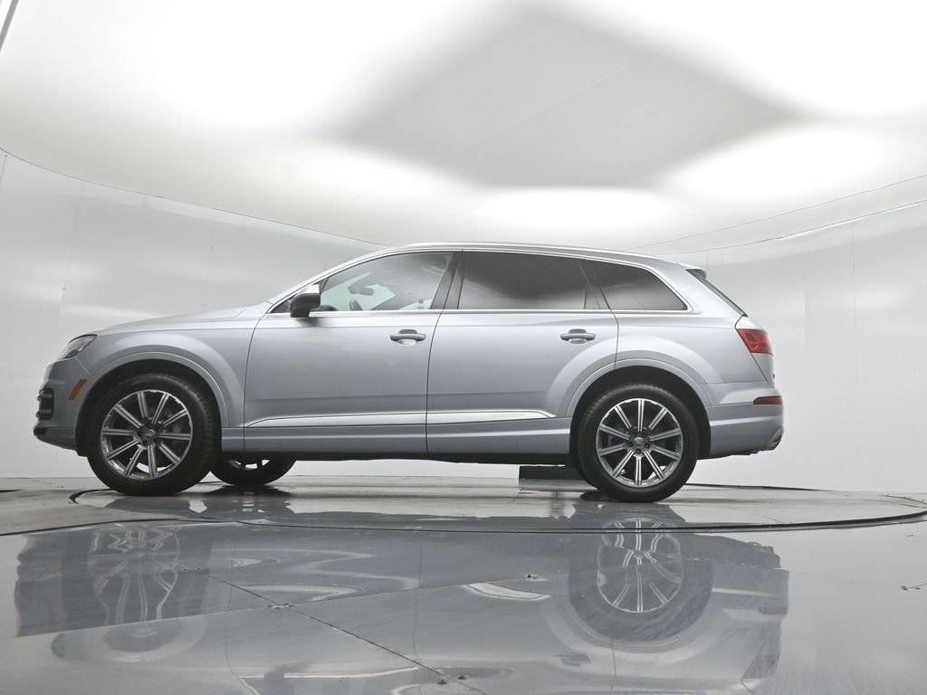 Used 2017 Audi Q7 3.0T Premium Plus w/ Premium Plus Package AWD/4WD image 7