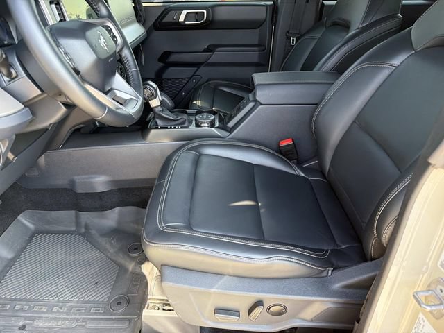 Certified 2025 Ford Bronco Outer Banks w/ Sasquatch Package AWD/4WD image 14