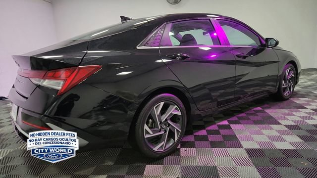 Used 2025 Hyundai Elantra SEL FWD image 7